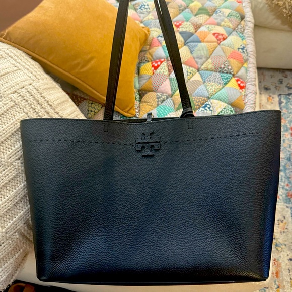 Tory Burch Handbags - Tory Burch, large leather tote